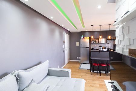 Sala de apartamento à venda com 2 quartos, 48m² em Santa Maria, Osasco