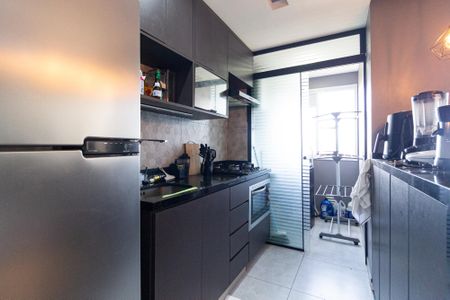 Apartamento à venda com 48m², 2 quartos e 1 vagaCozinha e área de serviço