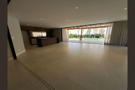 Casa à venda com 4 quartos, 550m² em Alphaville Residencial Zero, Barueri