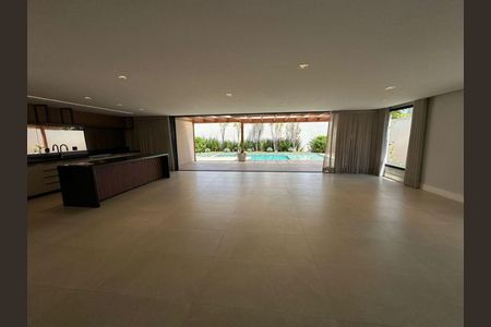 Casa à venda com 4 quartos, 550m² em Alphaville Residencial Zero, Barueri