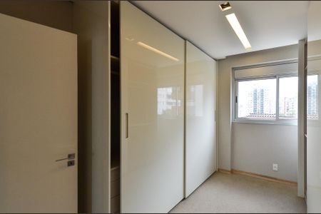 Apartamento à venda com 164m², 4 quartos e 4 vagasSuíte Master Closet