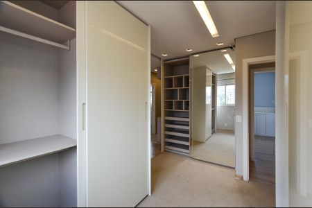 Apartamento à venda com 164m², 4 quartos e 4 vagasSuíte Master Closet