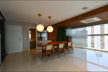 Apartamento à venda com 164m², 4 quartos e 4 vagasSala 3 Ambientes