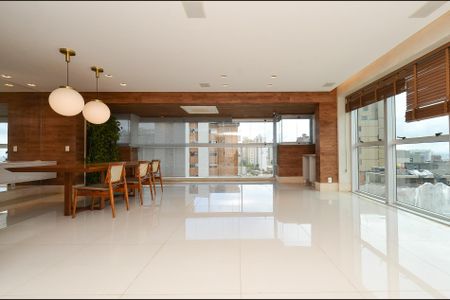 Apartamento à venda com 164m², 4 quartos e 4 vagasSala 3 Ambientes