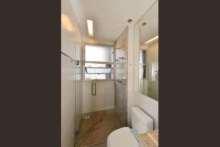 Apartamento à venda com 164m², 4 quartos e 4 vagasBanheiro Suíte 2