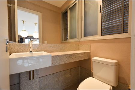 Apartamento à venda com 164m², 4 quartos e 4 vagasLavabo