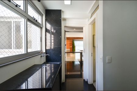 Apartamento à venda com 164m², 4 quartos e 4 vagasÁrea de Serviço