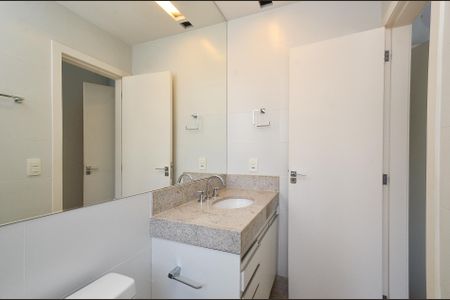 Apartamento à venda com 164m², 4 quartos e 4 vagasBanheiro Suíte 2