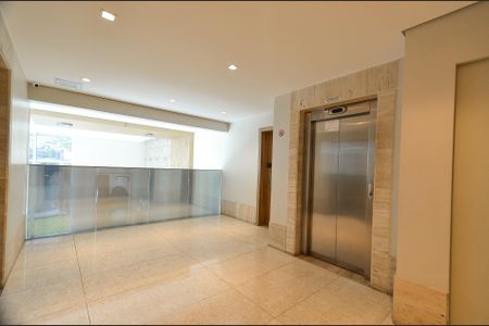 Apartamento à venda com 164m², 4 quartos e 4 vagasÁrea comum - Elevador