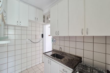 Apartamento para alugar com 50m², 2 quartos e 1 vaga Apartamento para alugar com 50m², 2 quartos e 1 vagaCozinha - Armários