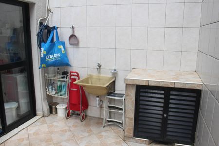 Apartamento à venda com 102m², 2 quartos e 1 vagaÁrea de Serviço