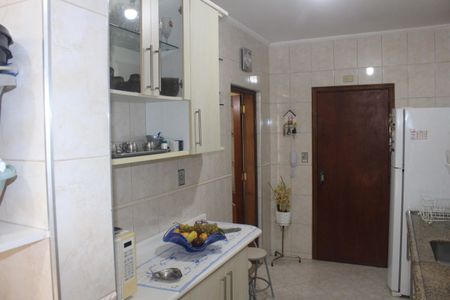 Apartamento à venda com 102m², 2 quartos e 1 vagaCozinha