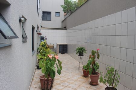 Apartamento à venda com 102m², 2 quartos e 1 vagaQuintal