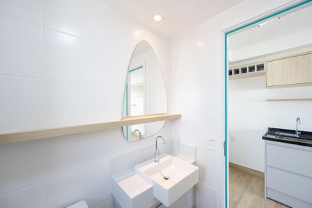 Studio para alugar com 25m², 1 quarto e sem vaga Studio para alugar com 25m², 1 quarto e sem vagaBanheiro Social