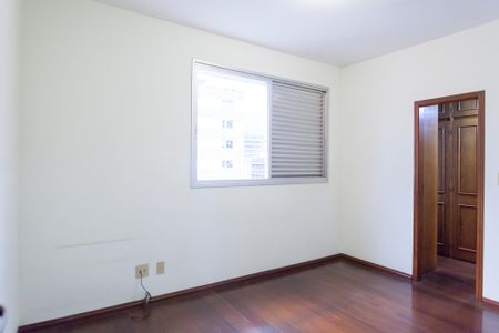 Apartamento à venda com 134m², 4 quartos e 2 vagassuite 