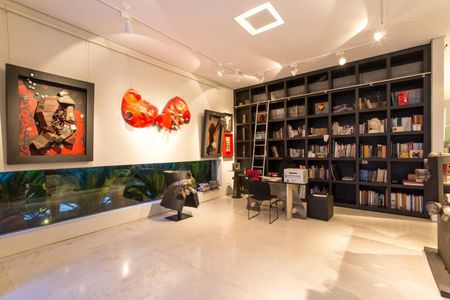 Casa à venda com 5 quartos, 695m² em Campo Belo, São Paulo