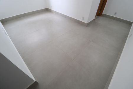 Apartamento para alugar com 77m², 2 quartos e 1 vagaQuarto 2 - Suíte