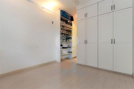 Casa à venda com 4 quartos, 375m² em Santo Amaro, São Paulo