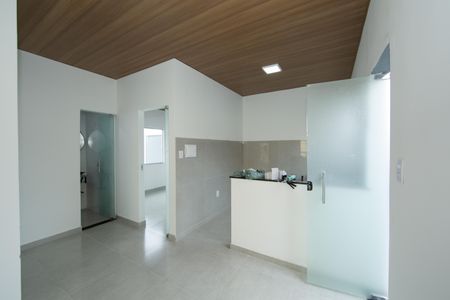 SALA de casa para alugar com 2 quartos, 109m² em Santo Andre, Belo Horizonte