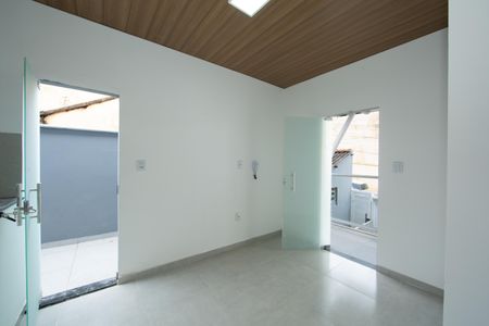 SALA de casa para alugar com 2 quartos, 109m² em Santo Andre, Belo Horizonte