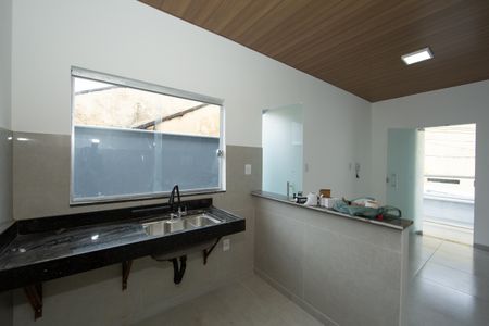 Casa para alugar com 109m², 2 quartos e sem vaga Casa para alugar com 109m², 2 quartos e sem vagaCOZINHA