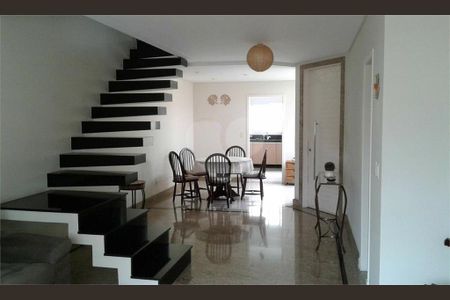 Casa à venda com 170m², 3 quartos e 4 vagas