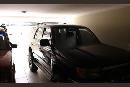 Casa à venda com 170m², 3 quartos e 4 vagas