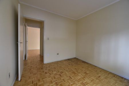 Quarto 1 de apartamento à venda com 2 quartos, 57m² em Independência, Porto Alegre