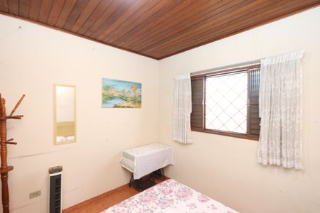 Casa para alugar com 92m², 2 quartos e 2 vagas Casa para alugar com 92m², 2 quartos e 2 vagasQuarto 2