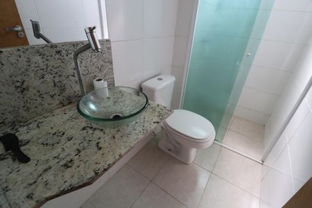 Apartamento para alugar com 65m², 3 quartos e 2 vagasBanheiro do Quarto 3