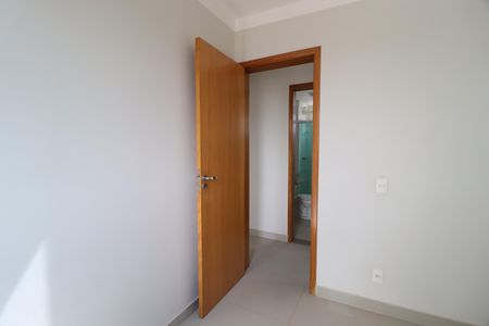 Apartamento para alugar com 65m², 3 quartos e 2 vagasQuarto 2