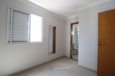 Apartamento para alugar com 65m², 3 quartos e 2 vagasQuarto 3 - Suíte