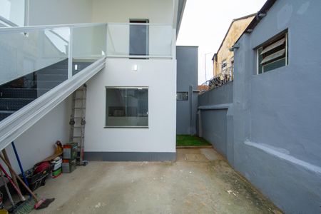Casa para alugar com 75m², 2 quartos e 1 vagaGARAGEM