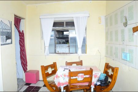 Casa para alugar com 100m², 2 quartos e 1 vagaSala