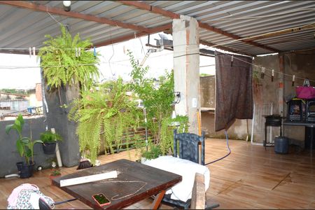 Casa para alugar com 100m², 2 quartos e 1 vagaTerraço