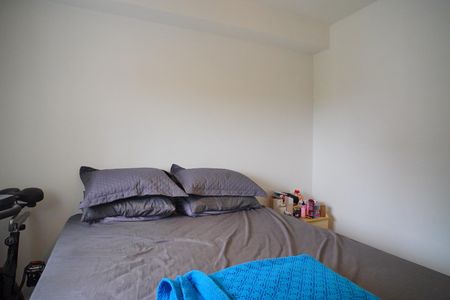 Quarto suíte  de apartamento à venda com 1 quarto, 51m² em Farrapos, Porto Alegre