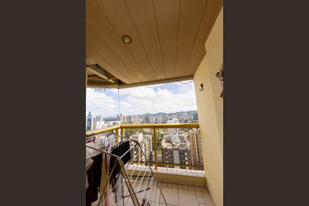 Apartamento à venda com 107m², 3 quartos e 2 vagasVaranda da Suite