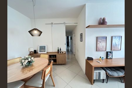 Apartamento à venda com 79m², 3 quartos e 1 vagaSala