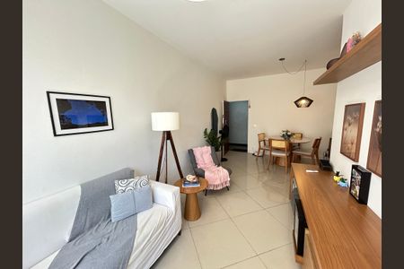 Apartamento à venda com 79m², 3 quartos e 1 vagaSala