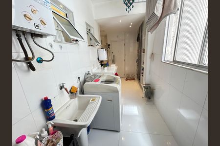 Apartamento à venda com 79m², 3 quartos e 1 vagaÁrea de Serviço