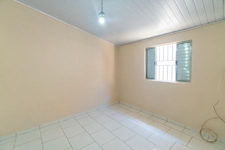Casa para alugar com 28m², 1 quarto e sem vaga Casa para alugar com 28m², 1 quarto e sem vagaQuarto