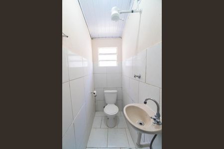 Casa para alugar com 28m², 1 quarto e sem vaga Casa para alugar com 28m², 1 quarto e sem vagaBanheiro