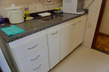 Apartamento à venda com 64m², 2 quartos e 1 vagaCozinha - Armários