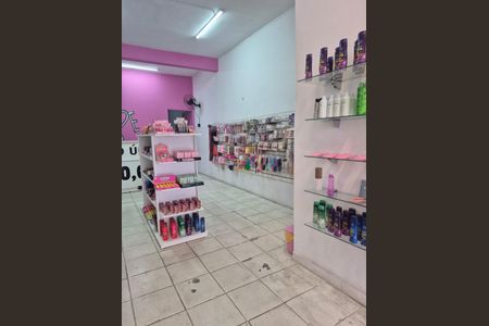 Casa à venda com 200m², 2 quartos e sem vaga Casa à venda com 200m², 2 quartos e sem vagaÁrea externa