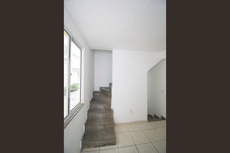 Casa de condomínio para alugar com 60m², 2 quartos e 1 vagaSala - Acesso ao 2º andar