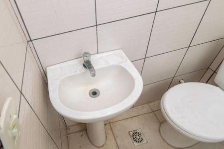 Casa de condomínio para alugar com 60m², 2 quartos e 1 vagaBanheiro da Suíte 2