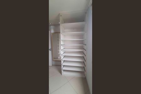 Apartamento à venda com 53m², 2 quartos e 2 vagas Apartamento à venda com 53m², 2 quartos e 2 vagasQuarto