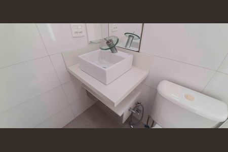 Apartamento à venda com 53m², 2 quartos e 2 vagas Apartamento à venda com 53m², 2 quartos e 2 vagasBanheiro Social