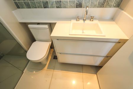 Apartamento à venda com 74m², 2 quartos e 2 vagas Apartamento à venda com 74m², 2 quartos e 2 vagasQuarto 1 - Suíte