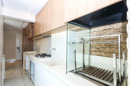 Sala e Cozinha de apartamento à venda com 2 quartos, 74m² em Aclimação, São Paulo